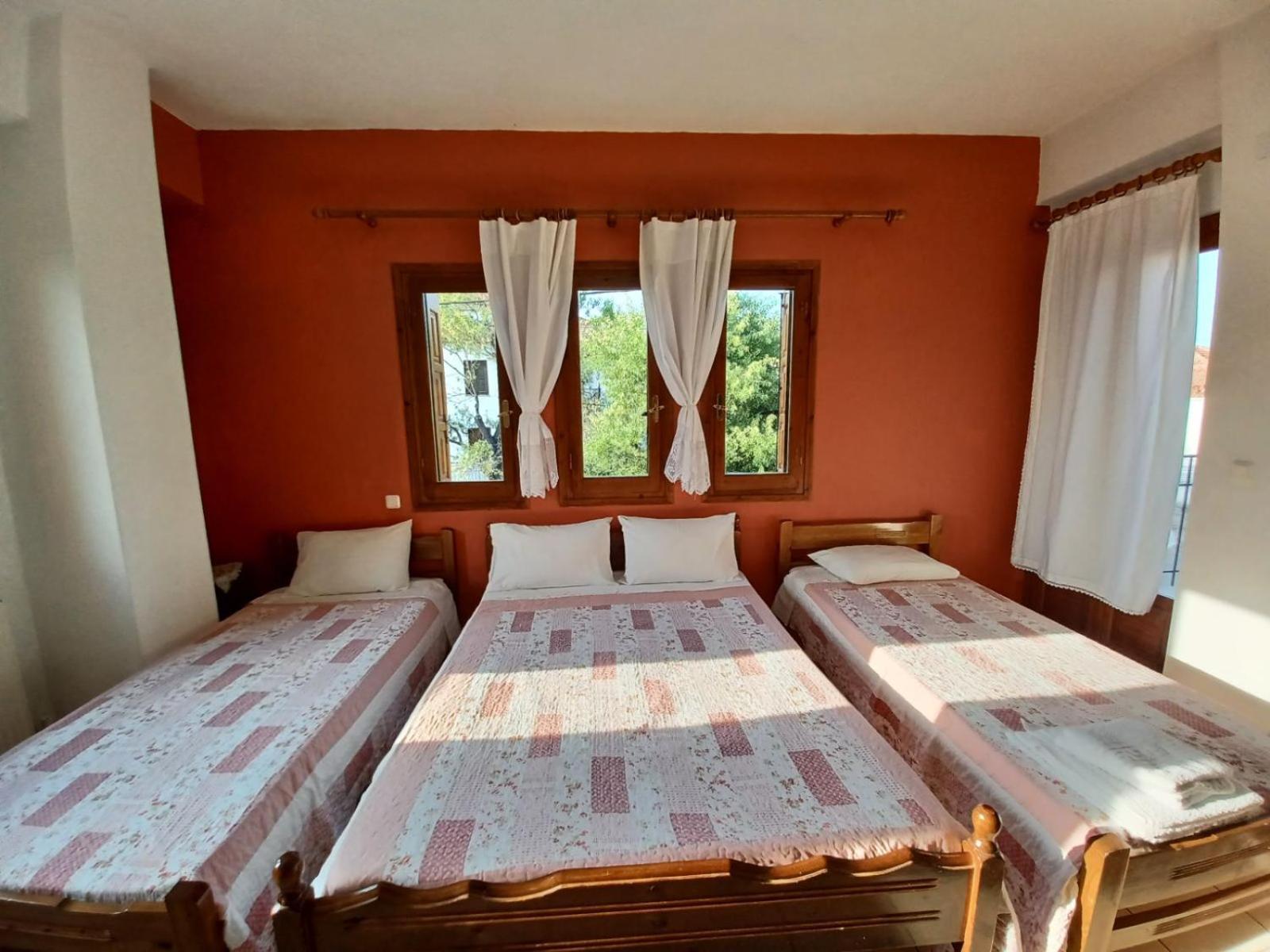 Maravelias Rooms Tríkeri Exteriör bild